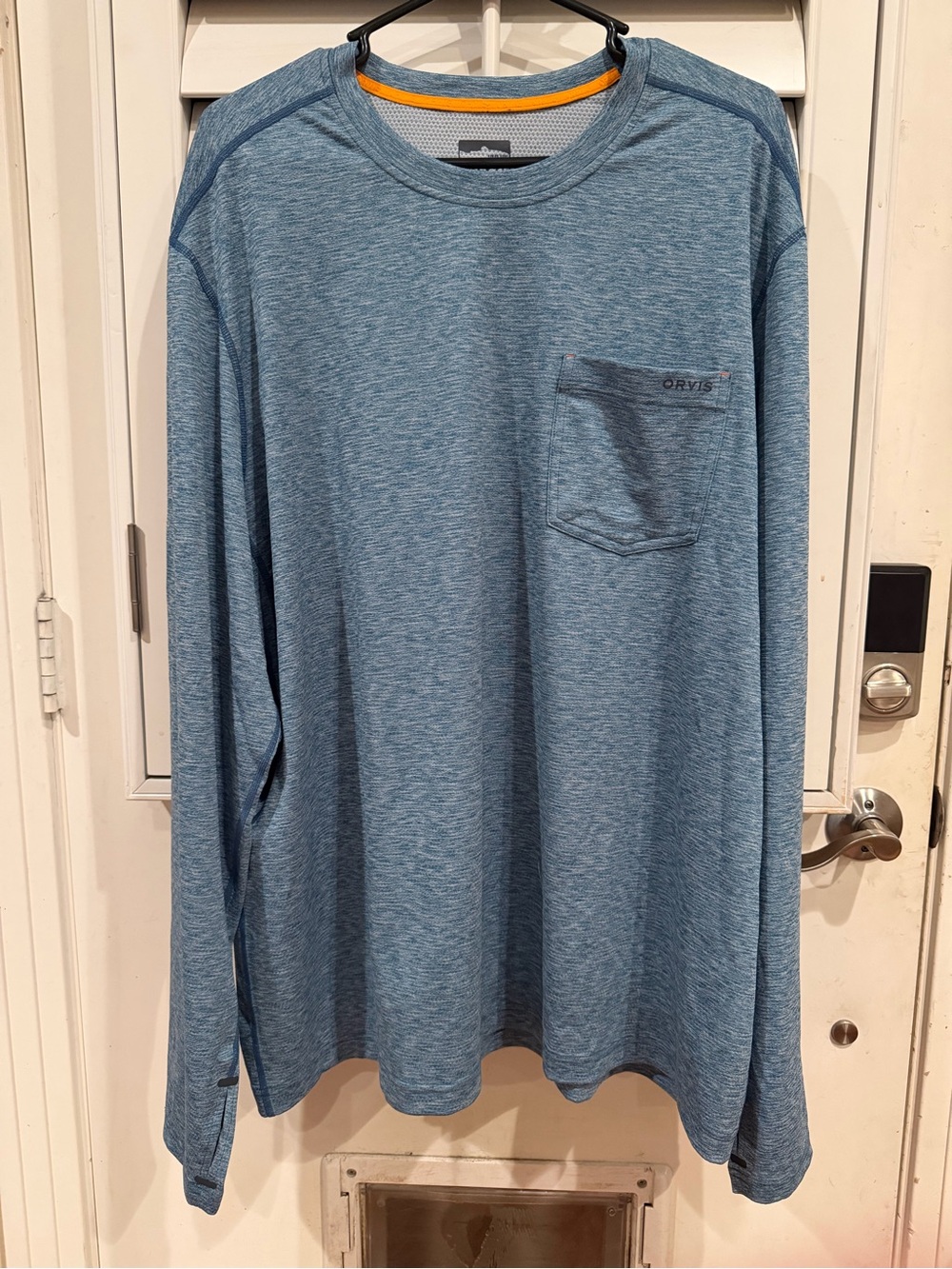 Orvis Men's Heathered Sky Blue Long-Sleeve Pocket Tee